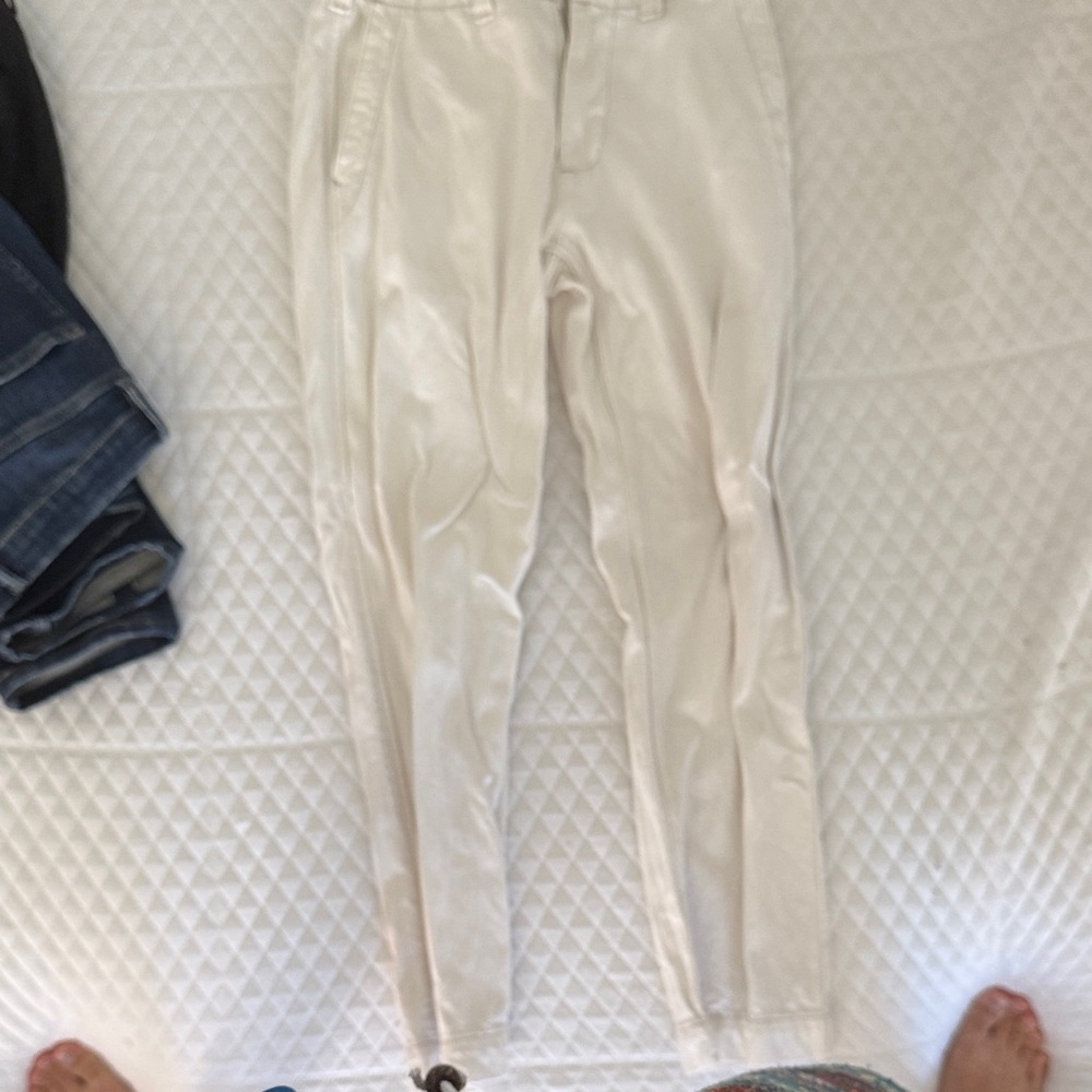Abercrombie & Fitch White Chinos